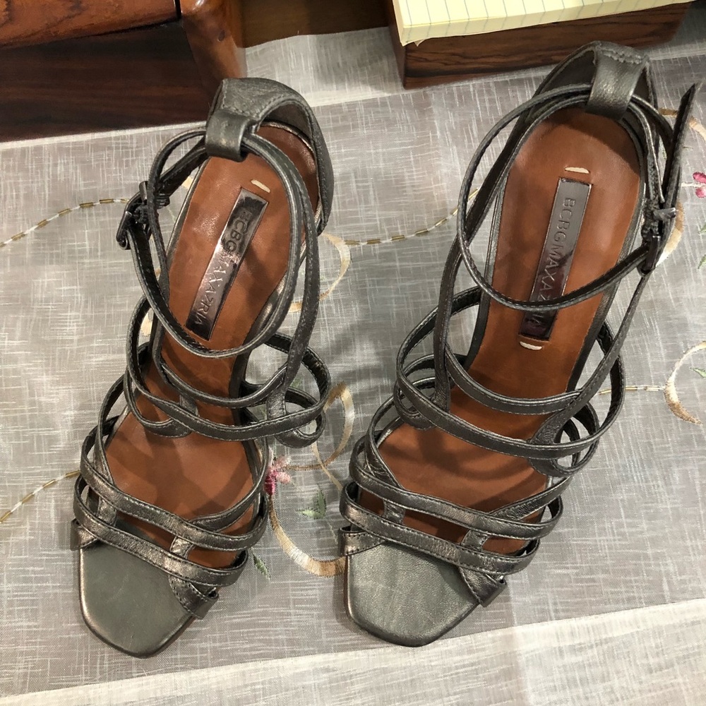 BCBG Maxazria shoes - Picture 4 of 4